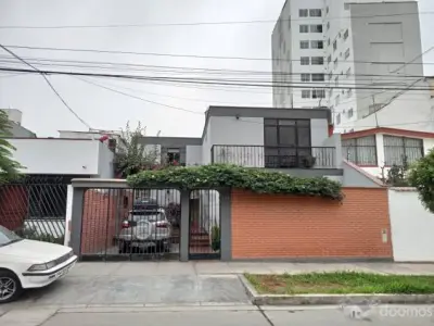 Casa en Las Gardenias Santiago de Surco