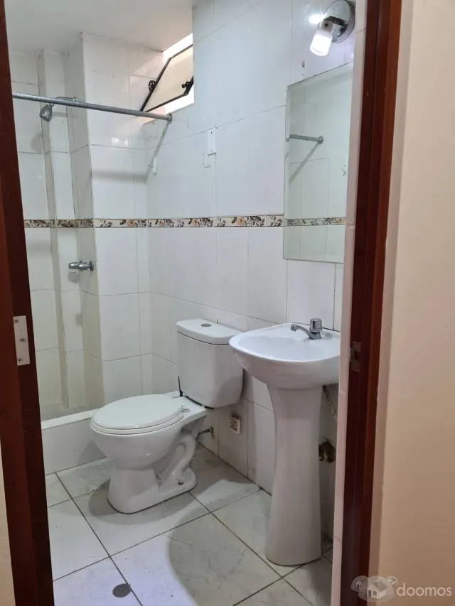ALQUILO DEPARTAMENTO EN TERCER PISO DE 55M2 - CERCADO DE LIMA — foto 4
