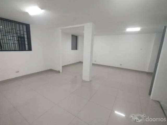 LOCAL COMERCIAL GAMARRA — foto 4
