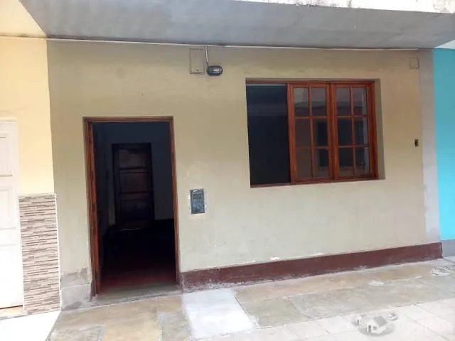 (SOLO LLAMAR AL TELÉFONO) SE VENDE CASA CENTRO DE TRUJILLO — foto 3