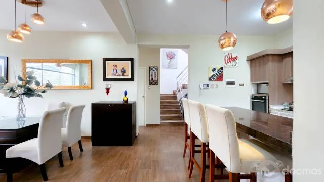 LUJOSA CASA de 03 PISOS, AO: 236,25 m2 en URB. OQUÍDEAS de SAN ISIDRO- TRUJILLO  a US$ 189,900 dólares — foto 4