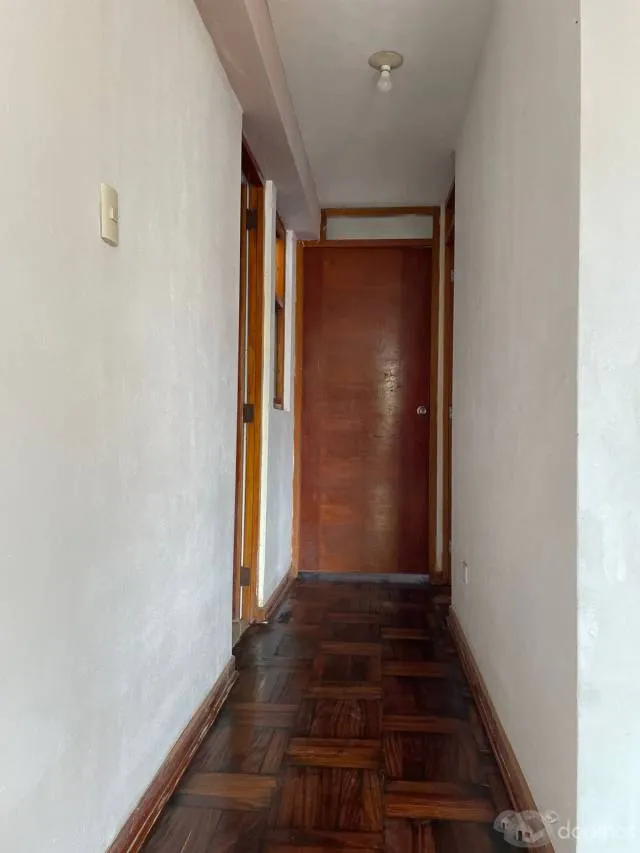 OCASION! SE VENDE LINDO DEPARTAMENTO EN LA PERLA ALTA EN 3ER PISO — foto 3