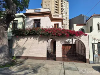 ¡OPORTUNIDAD UNICA! CASA EN VENTA EN EL CORAZON DE SAN ISIDRO - IDEAL PARA OFICINA