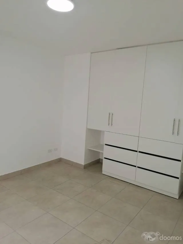 Se vende hermoso departamento. Av La Paz.San Miguel. — foto 4