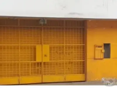 vendo 50% de acciones y derechos  de primer pìso local comercial de 60m2