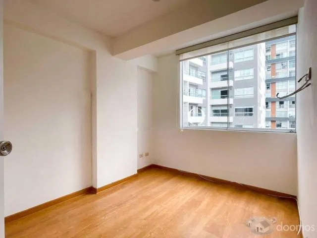 Penthouse con Terraza y Cochera Techada en Barranco! Alquiler - 4