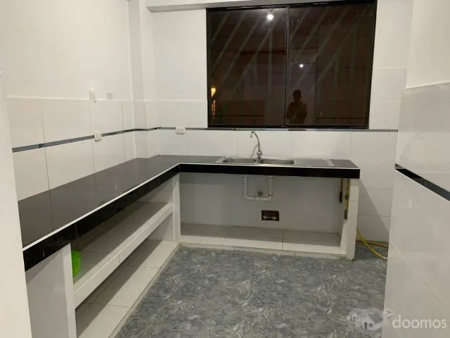Se Alquila Local En Estreno Con Acabados, Para Oficina, Negocios Varios, En Urb. El Paraiso- Oquendo - 4