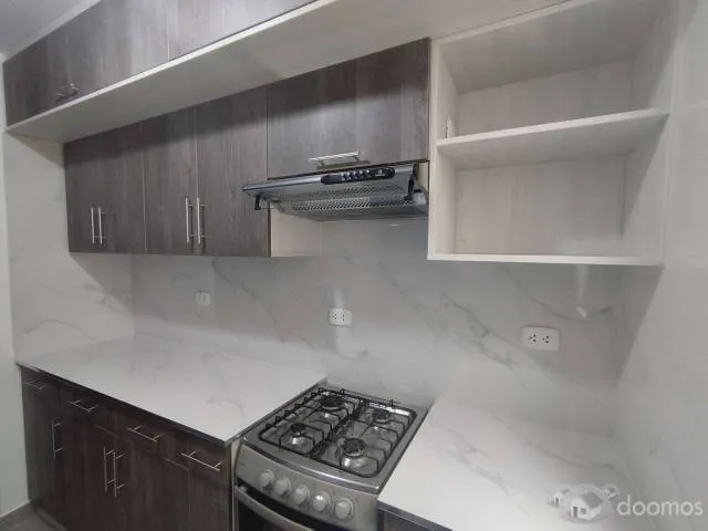 Vive en un Condominio Club Completamente Cercado - 1