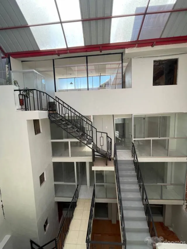 Oficinas y Tiendas Comerciales Zenzu - 7