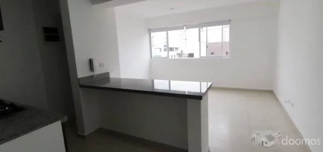 Venta de moderno departamento y estacionamiento en La Calera de la Merced, la mejor zona de surquillo, a S/300,000 — foto 3