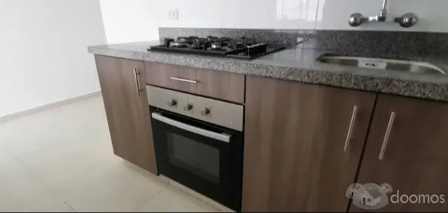 Venta de moderno departamento y estacionamiento en La Calera de la Merced, la mejor zona de surquillo, a S/300,000 — foto 5