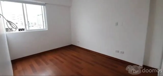 Venta de moderno departamento y estacionamiento en La Calera de la Merced, la mejor zona de surquillo, a S/300,000 — foto 7
