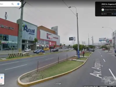 VENDO CASA O LOCAL COMERCIAL EN AVENIDA