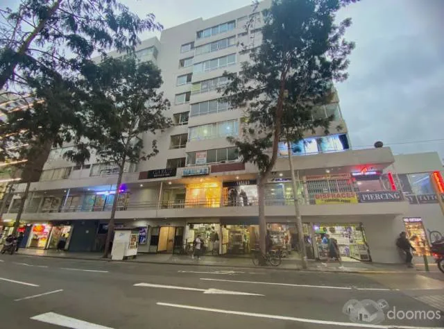 VENDO AIRES en Edificio De Oficinas Y Comercio FRENTE AL PARQUE KENNEDY - PRECIO NEGOCIABLE! - 1