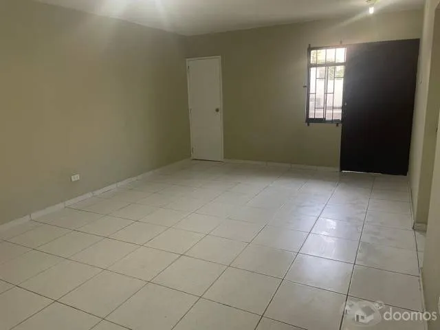 Alquiler de casa primer piso en La Perla Alta - 7
