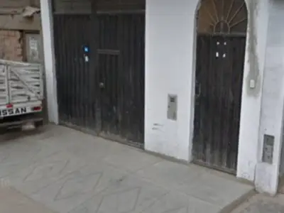 ALQUILO LOCAL PRIMER PISO EN SANTA ANITA