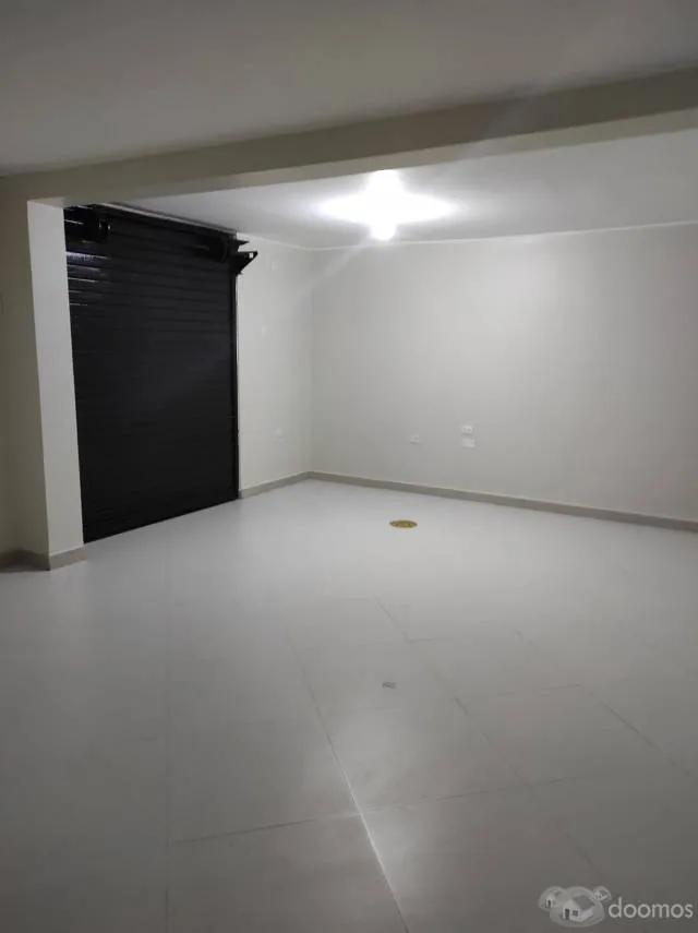 Alquilo Local Comercial Av Izaguirre Cuadra 9 - Los Olivos — foto 2