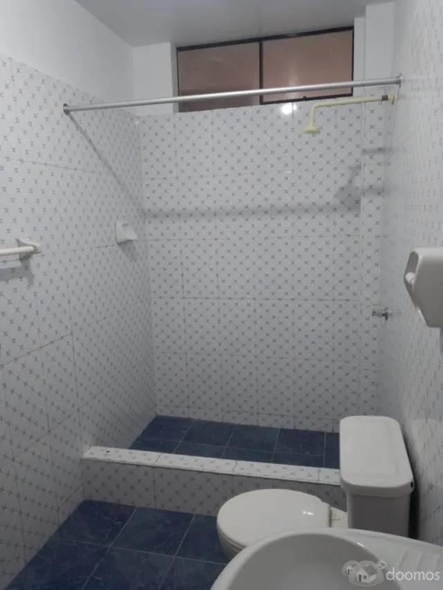 ALQUILO AMPLIO DEPARTAMENTO — foto 4