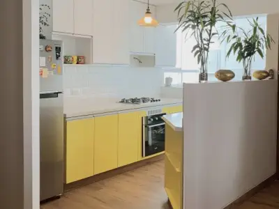 Venta Hermoso Departamento sin amoblar c/cochera en semisótano - La Calera/ Surquillo