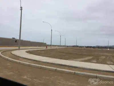 Se alquila amplio terreno industrial