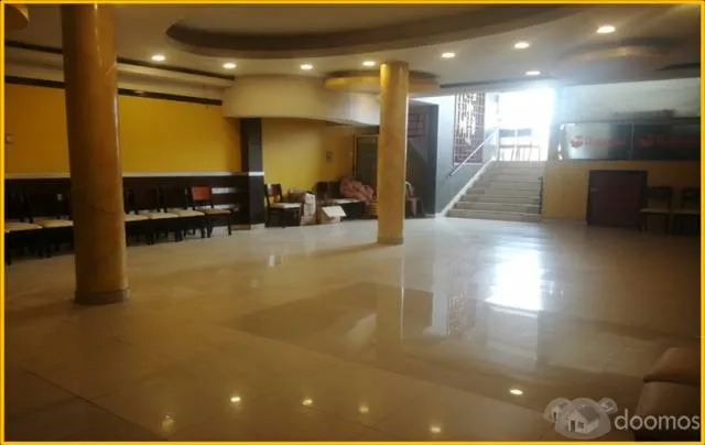 Alquilo local comercial 180m2 frente a hospital Sergio E. Bernales, en Comas. — foto 4