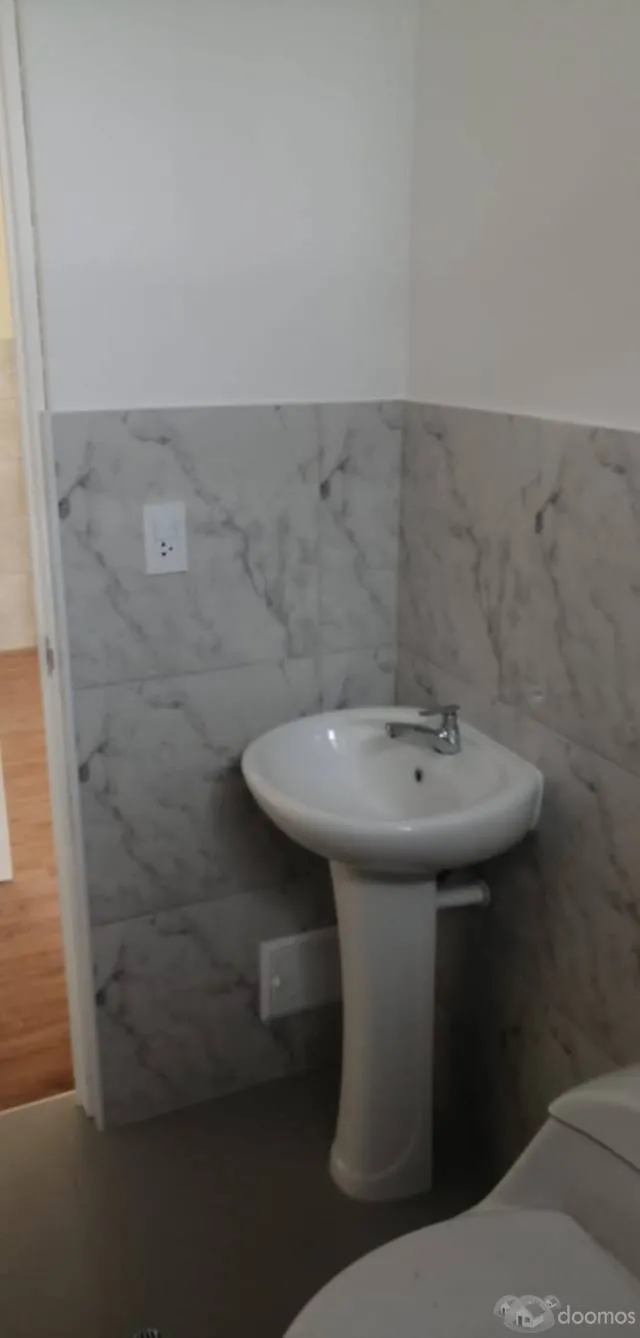 SE ALQUILA MINI DEPA/OFICINA/CONSULTORIO - 30/35M2 - 2DO/3ER PISO - URB. BRISAS - CERCADO LIMA — foto 4