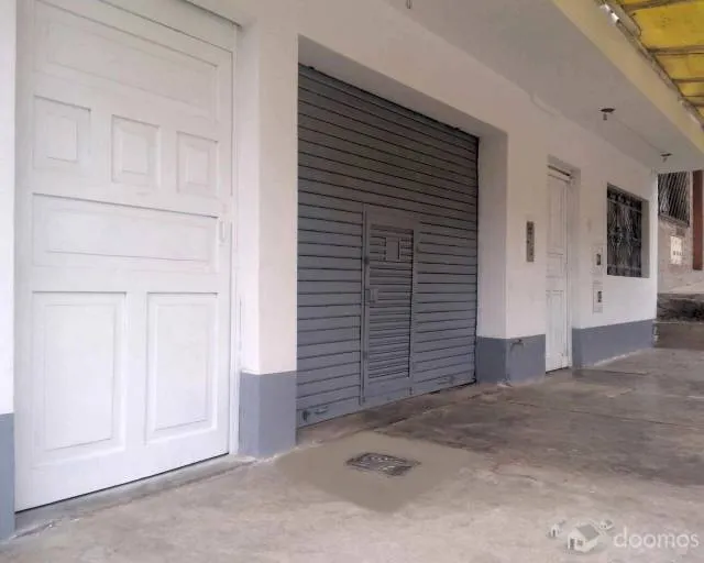 CASA VENTA FRENTE A LOSA SAN MARTÍN — foto 2
