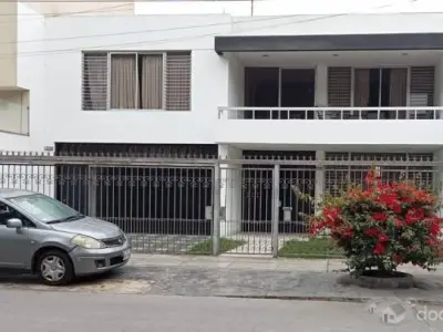 Casa en zona residencial exclusiva