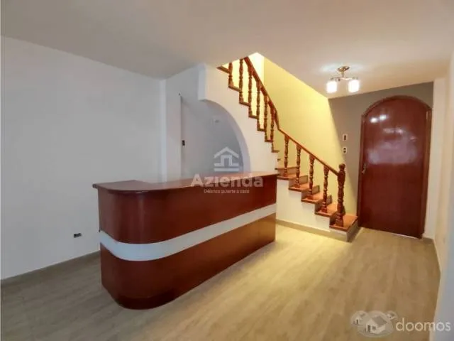 VENDO CASA EN ESQUINA CON DOBLE COCHERA PARA 5 AUTOS -TACNA - 6