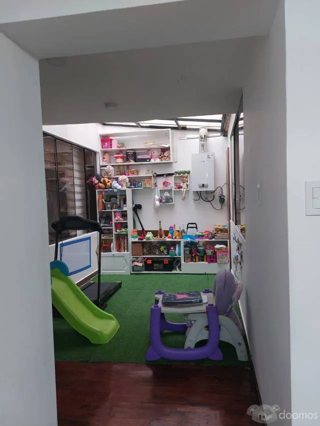 EN VENTA MAGNÍFICO DEPARTAMENTO REMODELADO A 2 CUADRAS DE PARQUE — foto 5
