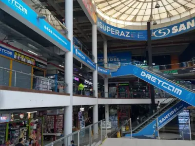 Oportunidad venta de Local N° 2135 en Centro Comercial Malvinas Plaza.