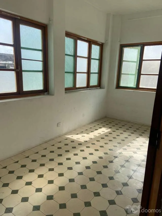 Casa de 650 m2 en ubicación comercial - 7