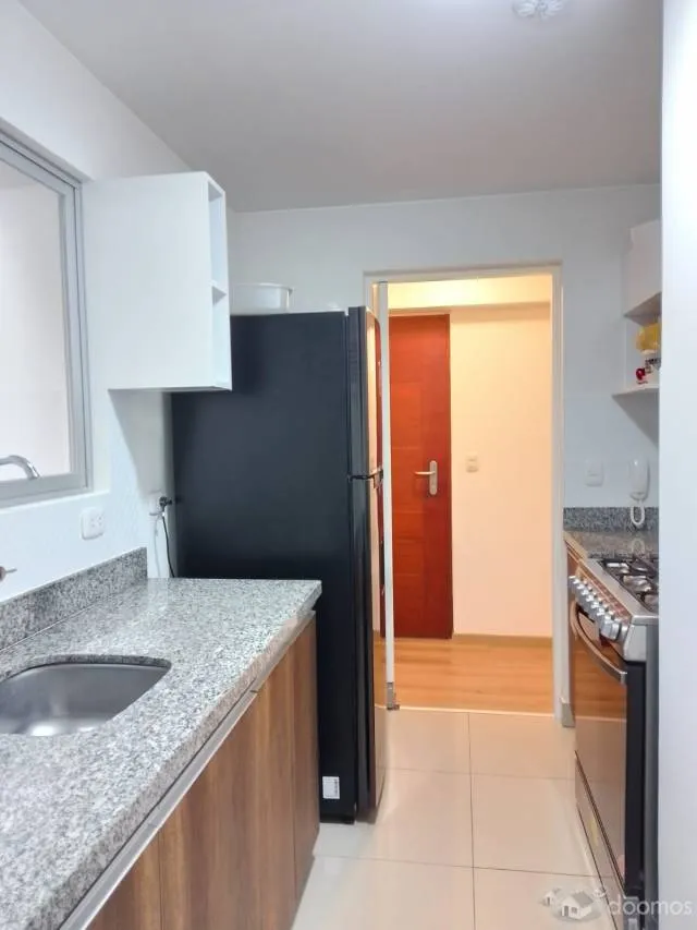 Vendo hermoso departamento a 2 cuadras de la Universidad del Pacífico, límite con San Isidro - 5