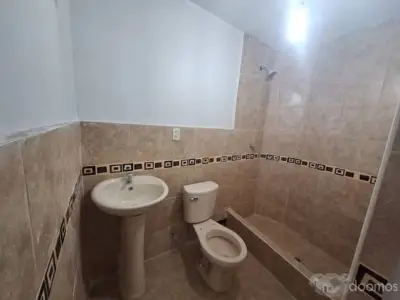 De ocasión!! casita a precio de terreno