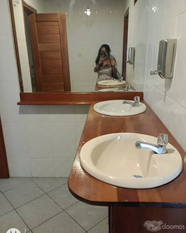 Vendo local comercial $150,000 US - 4