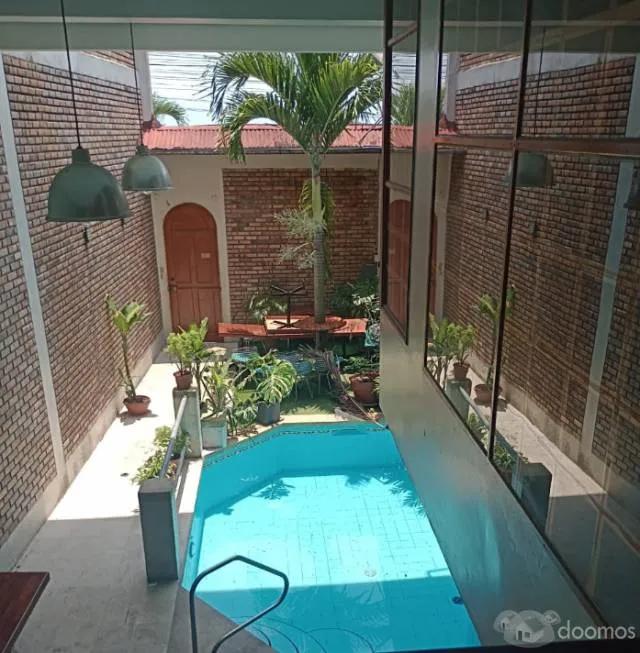 Vendo local comercial $150,000 US - 6