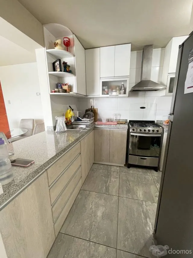 VENTA Departamento en Urb Primavera Calle Rebagliati - 5