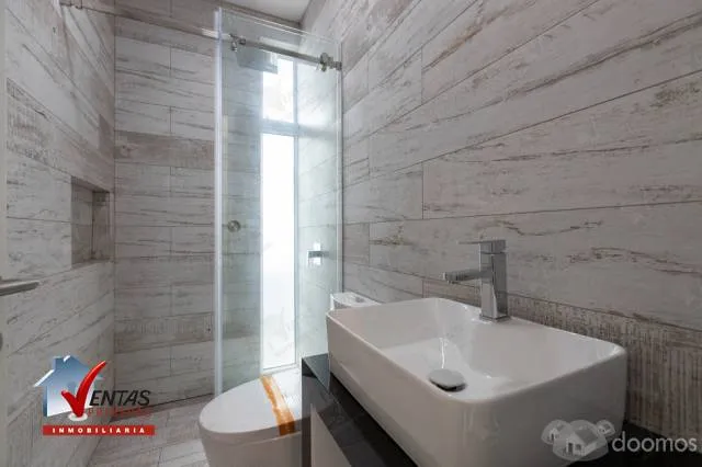 VENTA CASA DE ESTRENO EN EL SOL DE LA MOLINA 2DA ETAPA — foto 8