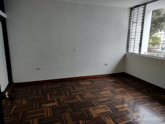ALQUILER CASA MIRAFLORES DE  OCASIÓN — foto 7
