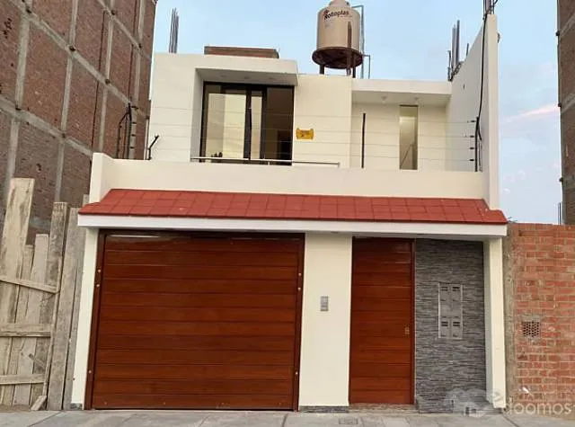 Venta de Casa de Estreno 2 pisos - Urb Monterrico IV - 2