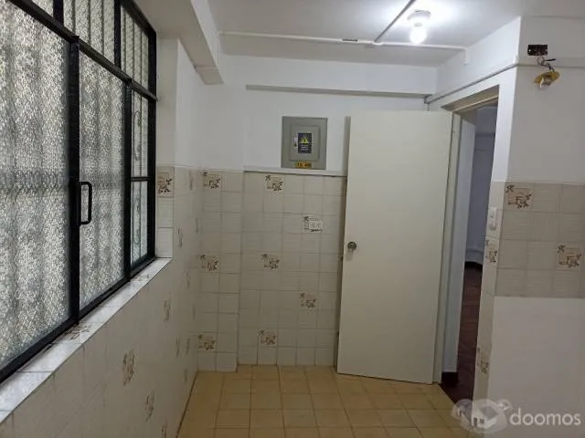 Oficina de 3 ambientes en el Barrio Médico, Surquillo - 5