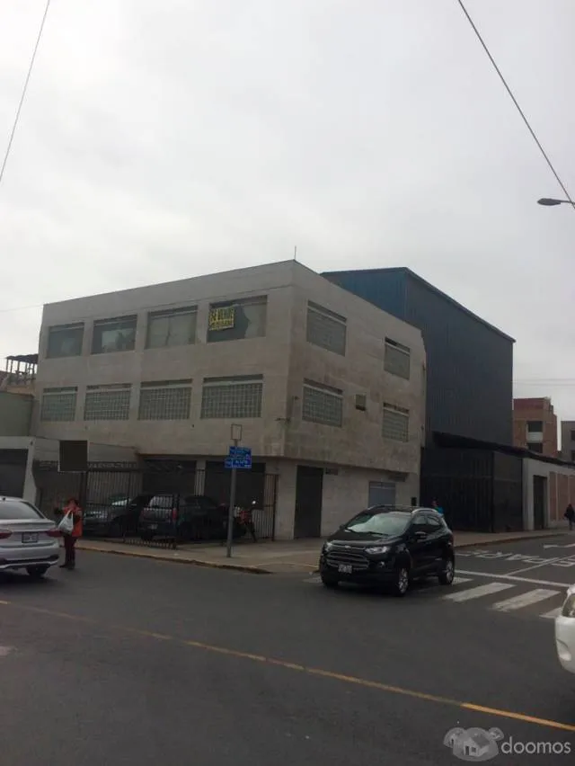 Terreno comercial en Av. La Paz ideal para proyecto inmobiliario - 3