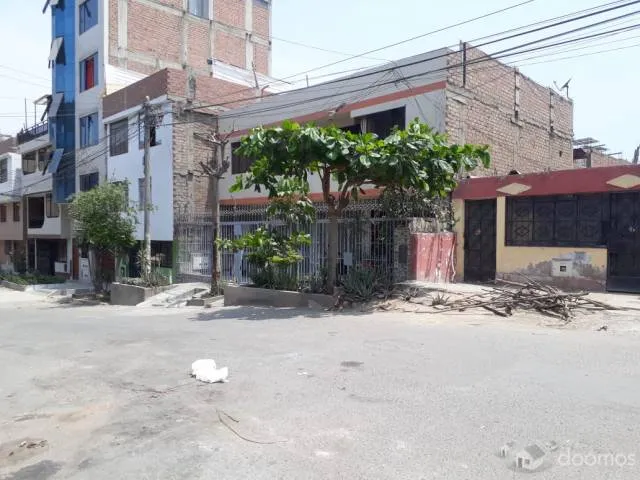 Venta de casa como terreno en San Juan de Lurigancho — foto 4