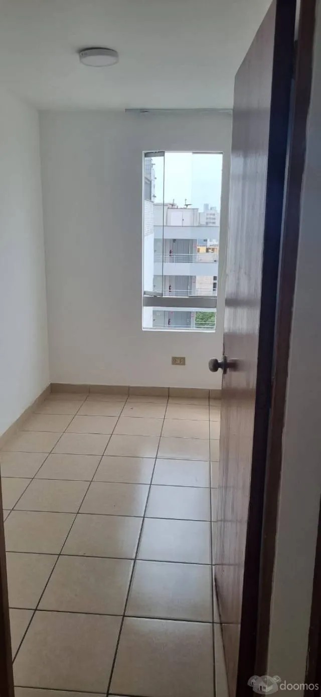 DEPARTAMENTO EN AV. BRASIL EN VENTA - 4