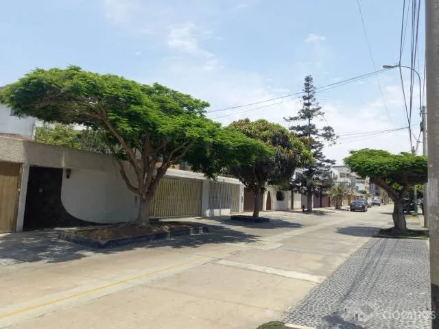 Venta amplia casa San Borja Sur al precio mas bajo del mercado /NO CORREDORES — foto 3