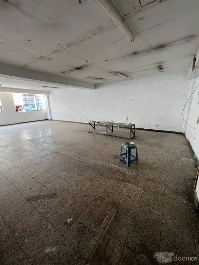 SE ALQUILA LOCAL PARA CONFECCIÓN EN 5TO PISO GALERIA LOS CONFECCIONISTAS - GAMARRA — foto 4