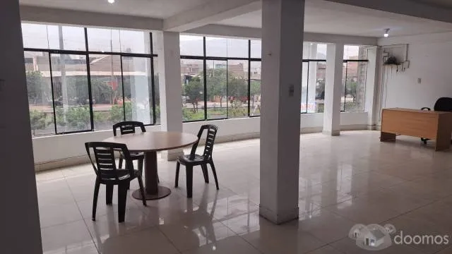 Oficina 2do piso 80m2 aprox, ideal para consultorio, of. administrativa. etc — foto 3