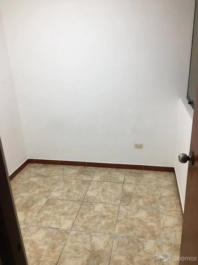 Se alquila departamento en segundo piso en Villa El Salvador frente a parque concurrido y cancha de grass — foto 8