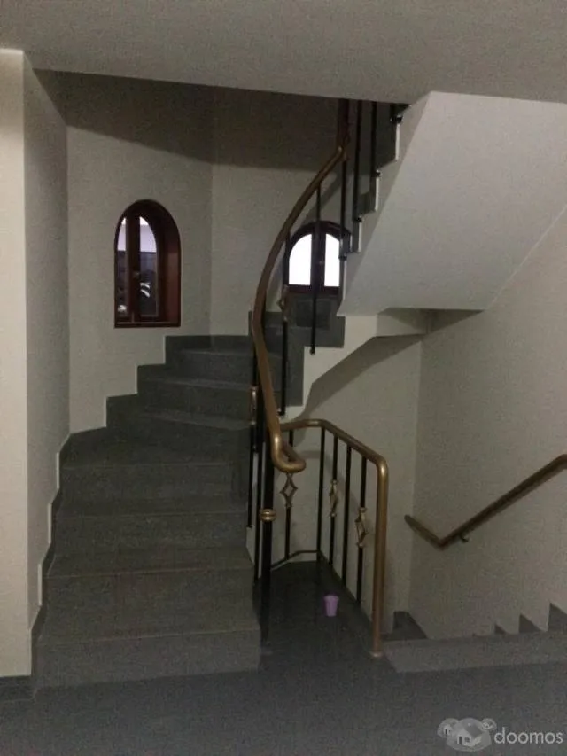 ALQUILO CASA MODERNA  3 PISOS 6 Dormitorios, 4Baños , 360m2 La Molina — foto 7