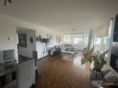 HERMOSO DEPARTAMENTO, ILUMINADO, EXCELENTE UBICACIÓN EN MIRAFLORES